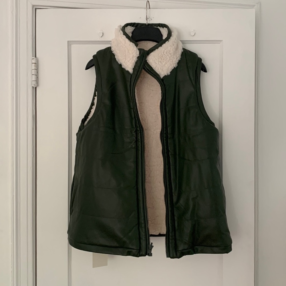 Tuckernuck NEW Leather & Shearling Reversible Beckham Vest Green White Size M